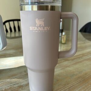 Stanley 40oz adventure quencher